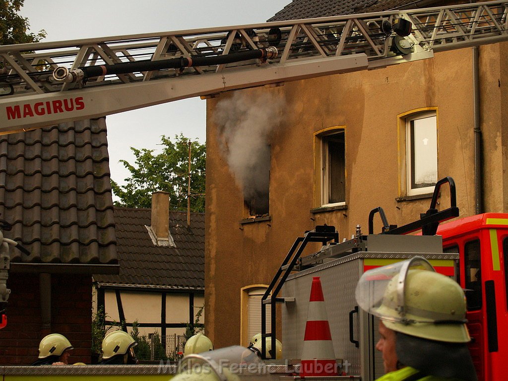 Wohnungsbrand Koeln Stammheim Stammheimer Hauptstr P190.JPG